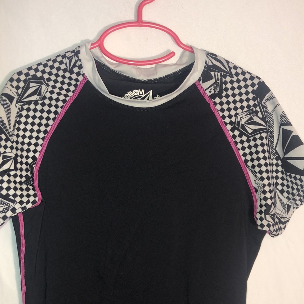 Volcom shirt - Picture 2 of 7